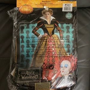 NWOT Disney Red Queen Deluxe Adult Costume